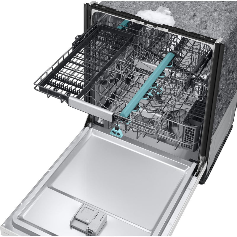 Samsung Bespoke 24-inch Built-In Dishwasher with Third Rack and AI Wash DW90F89T0U12AA IMAGE 7